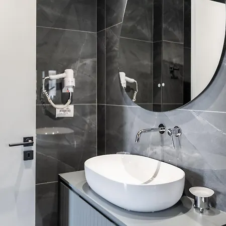 Hotel Lula 3*