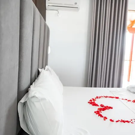 Hotel Lula Ksamil