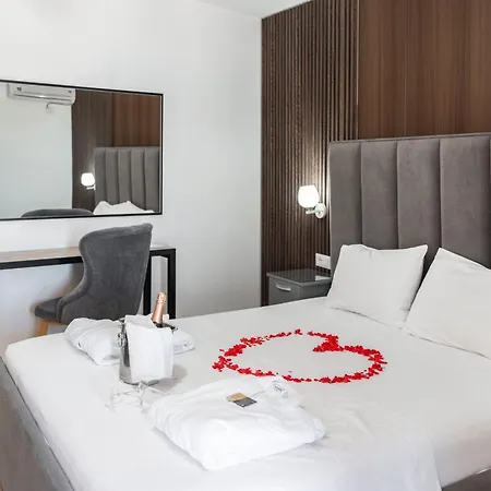 Lula Hotel Ksamil