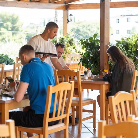 Hotel Lula Ksamil