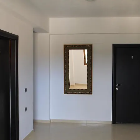 Lula Hotel 3*
