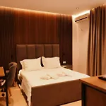 Lula Hotel Ksamil