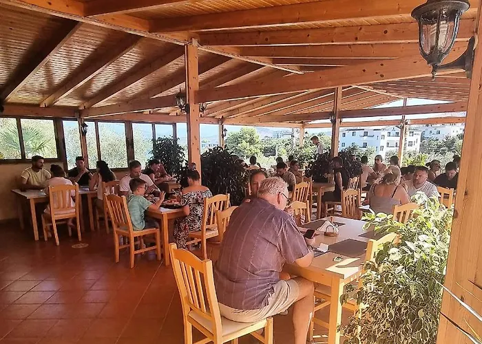 Hotel Lula Ksamil