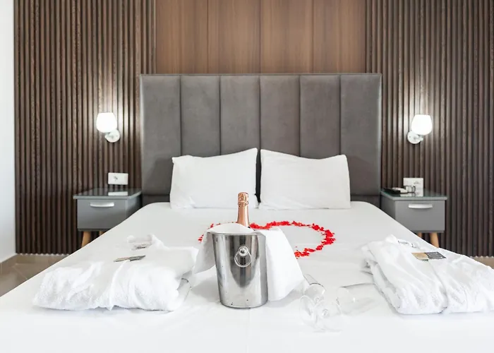 Hotel Lula 3*