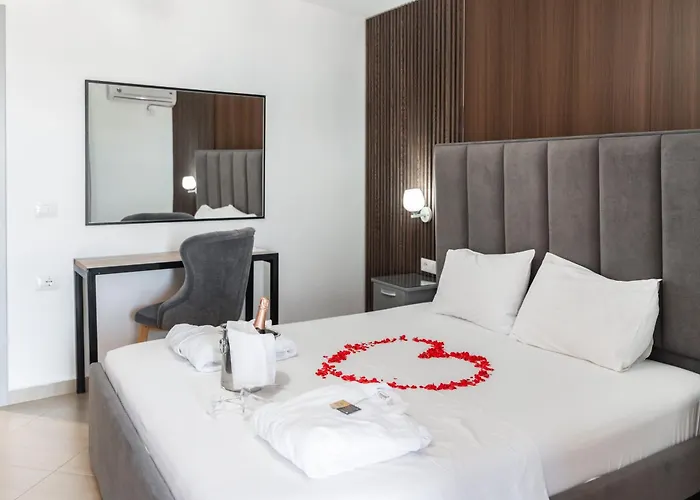 Lula Hotel Ksamil